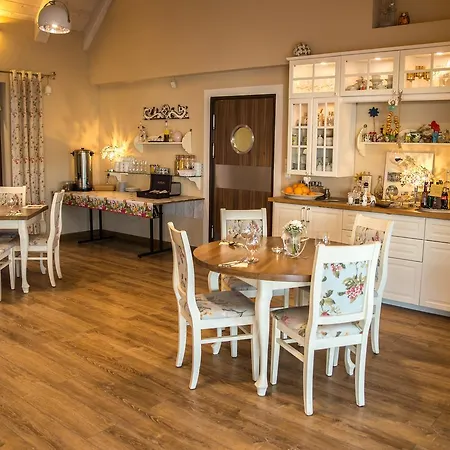 Otel Legnicki & Restauracja 3*