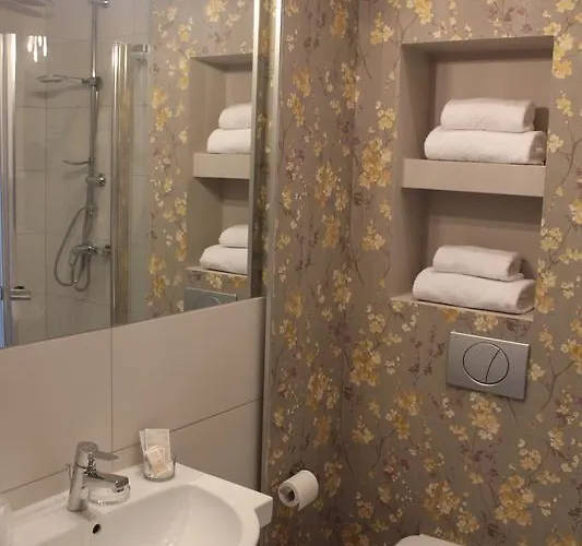 Legnicki & Restauracja Hotel 3*